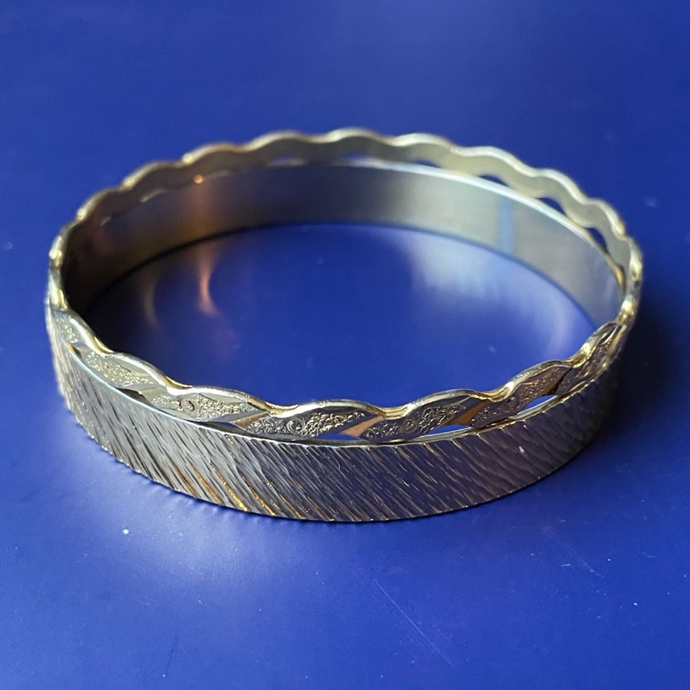 Vintage embossed brass bracelets golden Etched